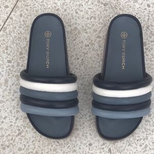 Tory Burch Blue and White Sandals Modern Comfort new newer been worn